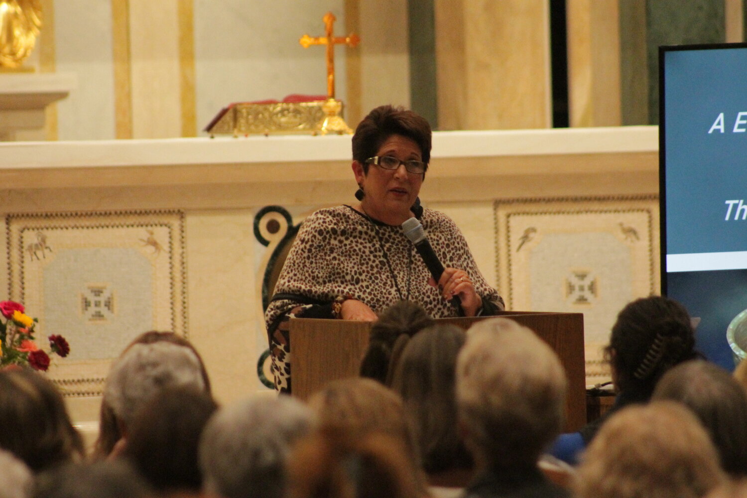 Teresa Tomeo, motivational speaker, nationally-syndicated Catholic radio host and award-winning author of a dozen books, addresses about 250 women at an Oct. 6 “Ladies Night Out” event in the Cathedral of St. Joseph. She also led a women’s retreat the following day. Both events were sponsored by the diocesan Women’s Ministry.